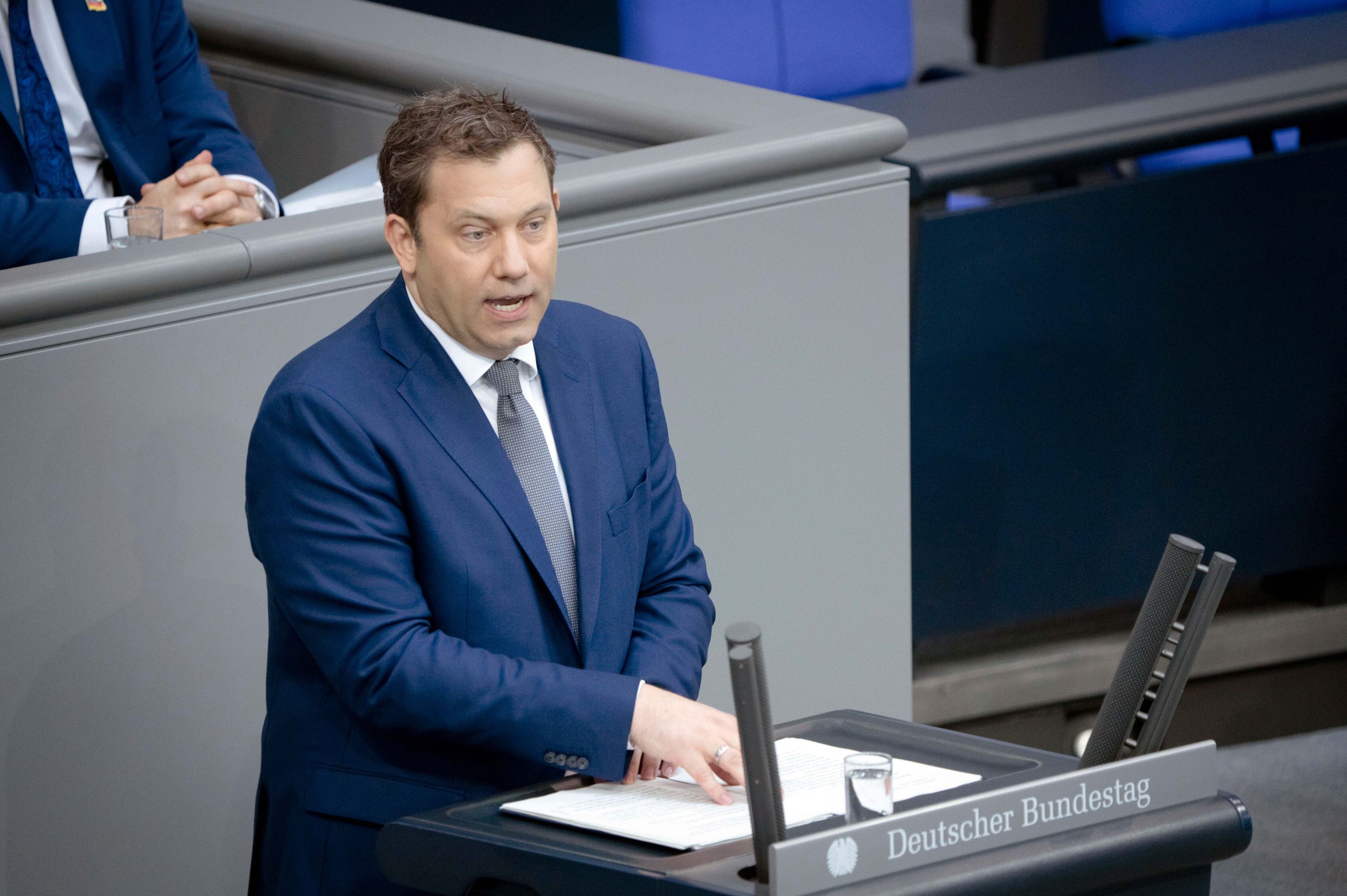 Klingbeil planning major investments in Germany’s future thumbnail