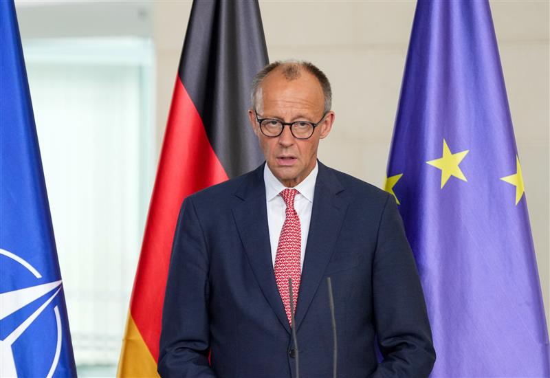Merz backs stronger German leadership role in NATO thumbnail