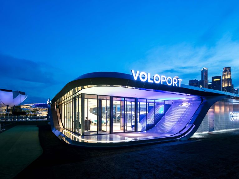 2019 年，公司在新加坡公开了第一个 VoloPort 原型。