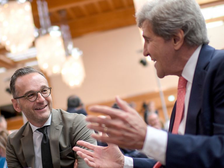 Schon 2019 im Dialog: Heiko Maas und John Kerry