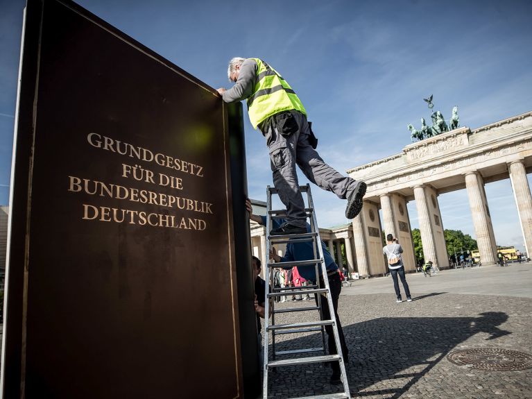 Anayasanın 70 yılı: Brandenburg Kapısı’nda 2019 Mayısındaki kutlama