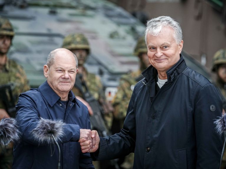 Le chancelier allemand Olaf Scholz et le président de la République lituanienne Gitanas Nausėda 