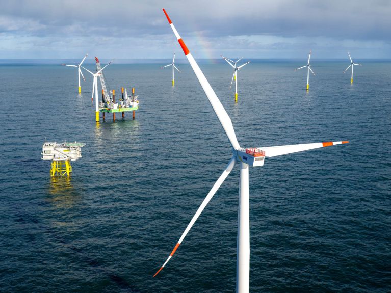 Ветряная электростанция в немецком Северном море 