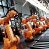 Roboterarme in einer intelligenten Fabrik 