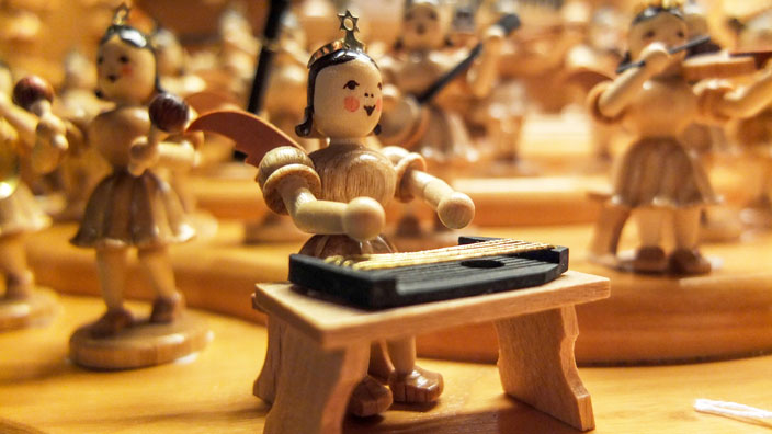 Rudolphs Schatzkiste La Pirámide De La Gente Del Bosque De Dos Pisos