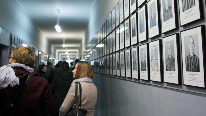 Holocaust-Überlebende erinnern sich an Auschwitz Holocaust-Überlebende erinnern sich an Auschwitz