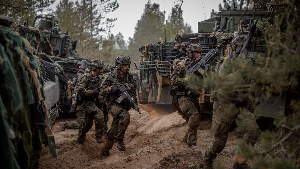 Deutsche Panzerbrigade &uuml;bt erstmals Gefecht in Litauen