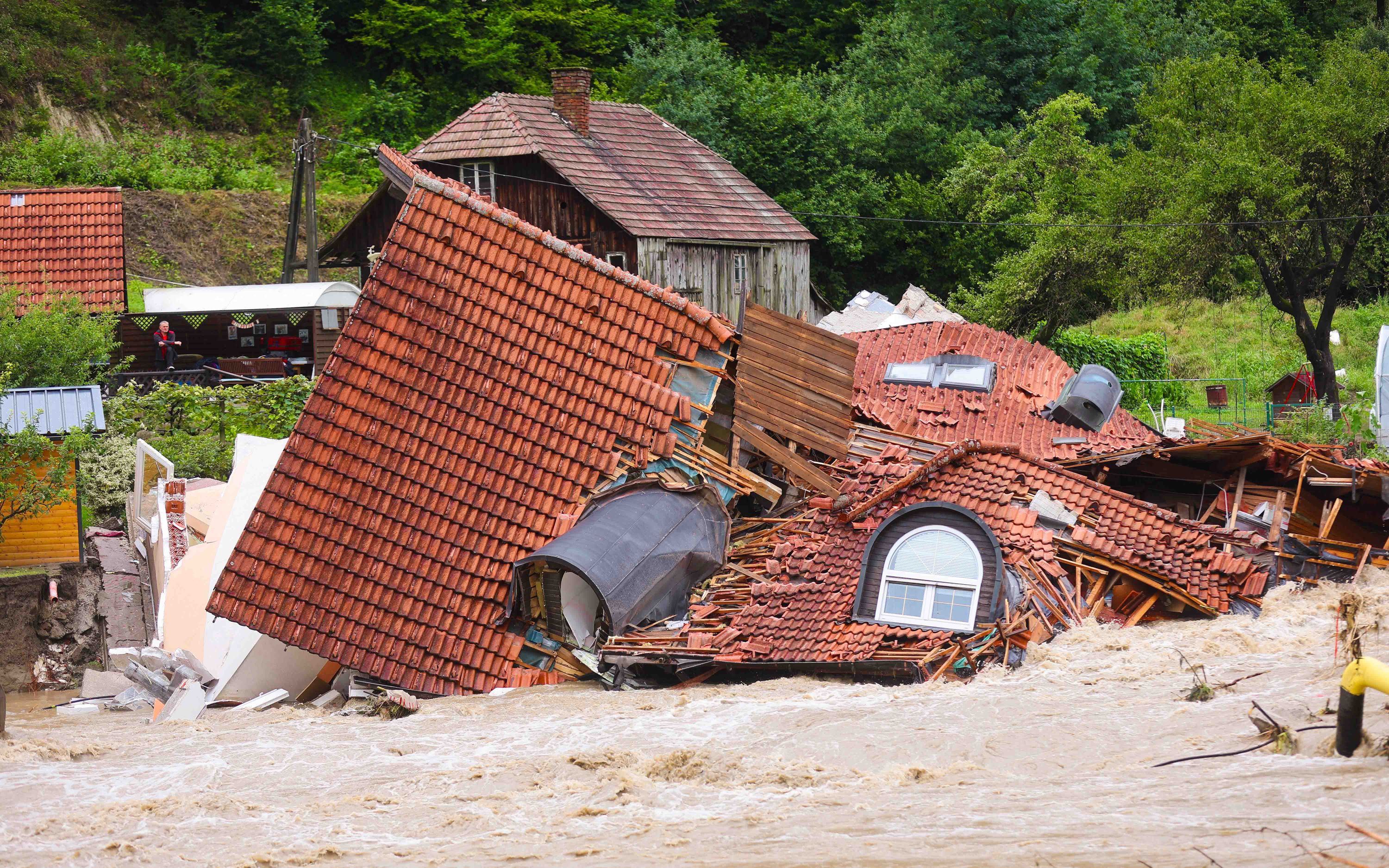 THW helps flood victims in Slovenia THW helps flood victims in Slovenia