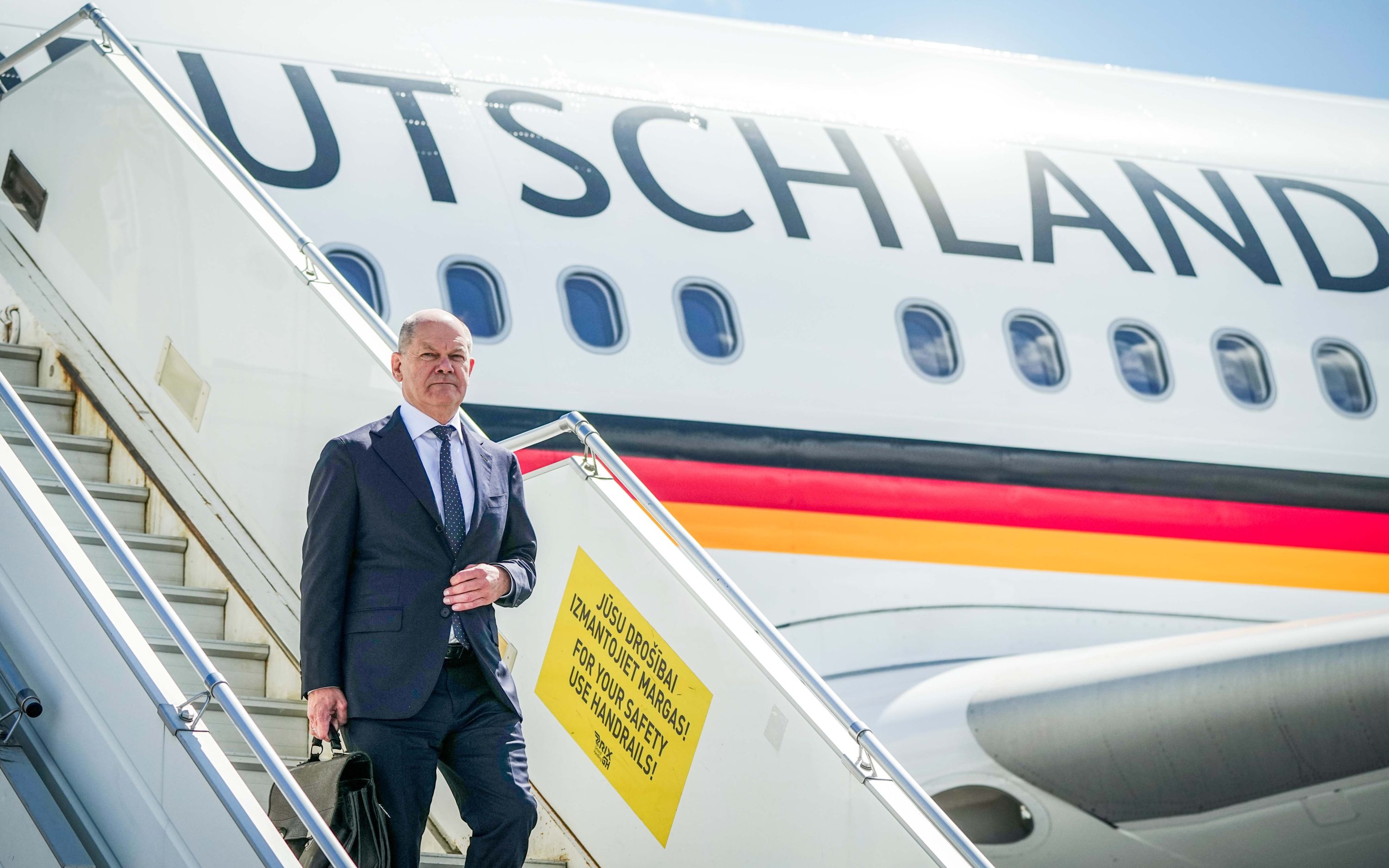 Germany pledges further arms package for Ukraine Germany pledges further arms package for Ukraine