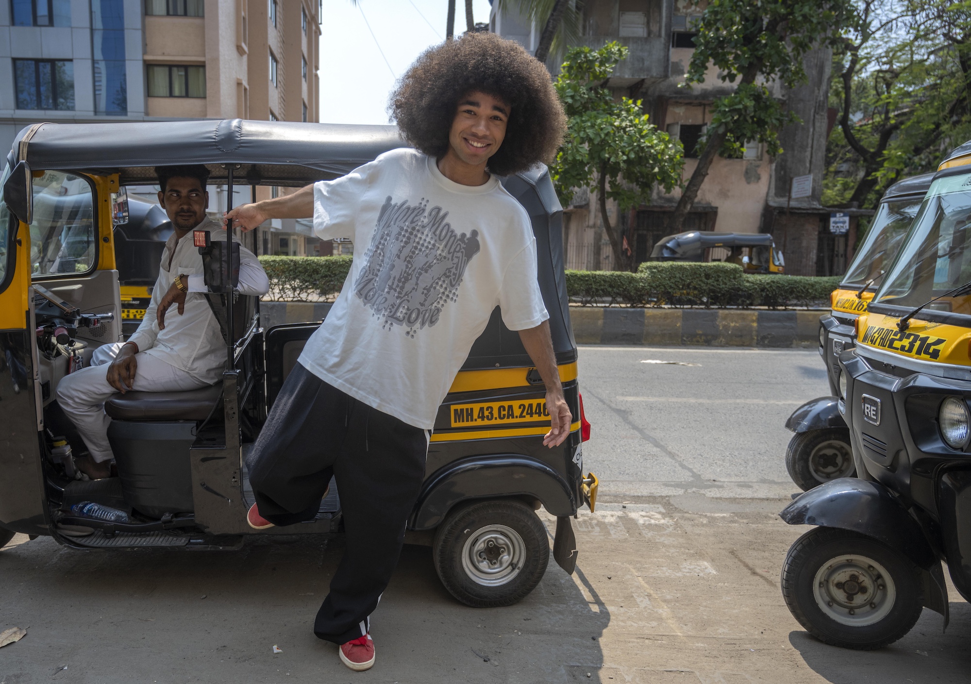 Bewegungen, die Menschen zusammenbringen Bewegungen, die Menschen zusammenbringen