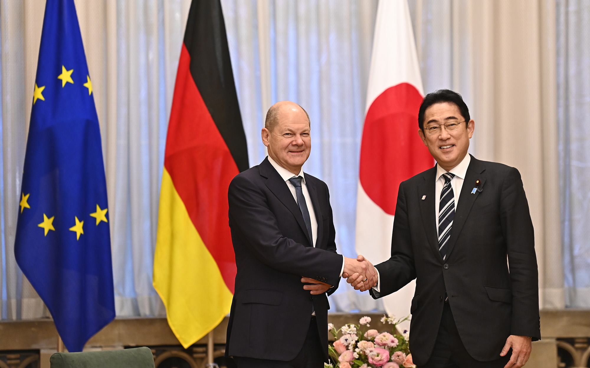 Deutschland und Japan vertiefen Beziehungen