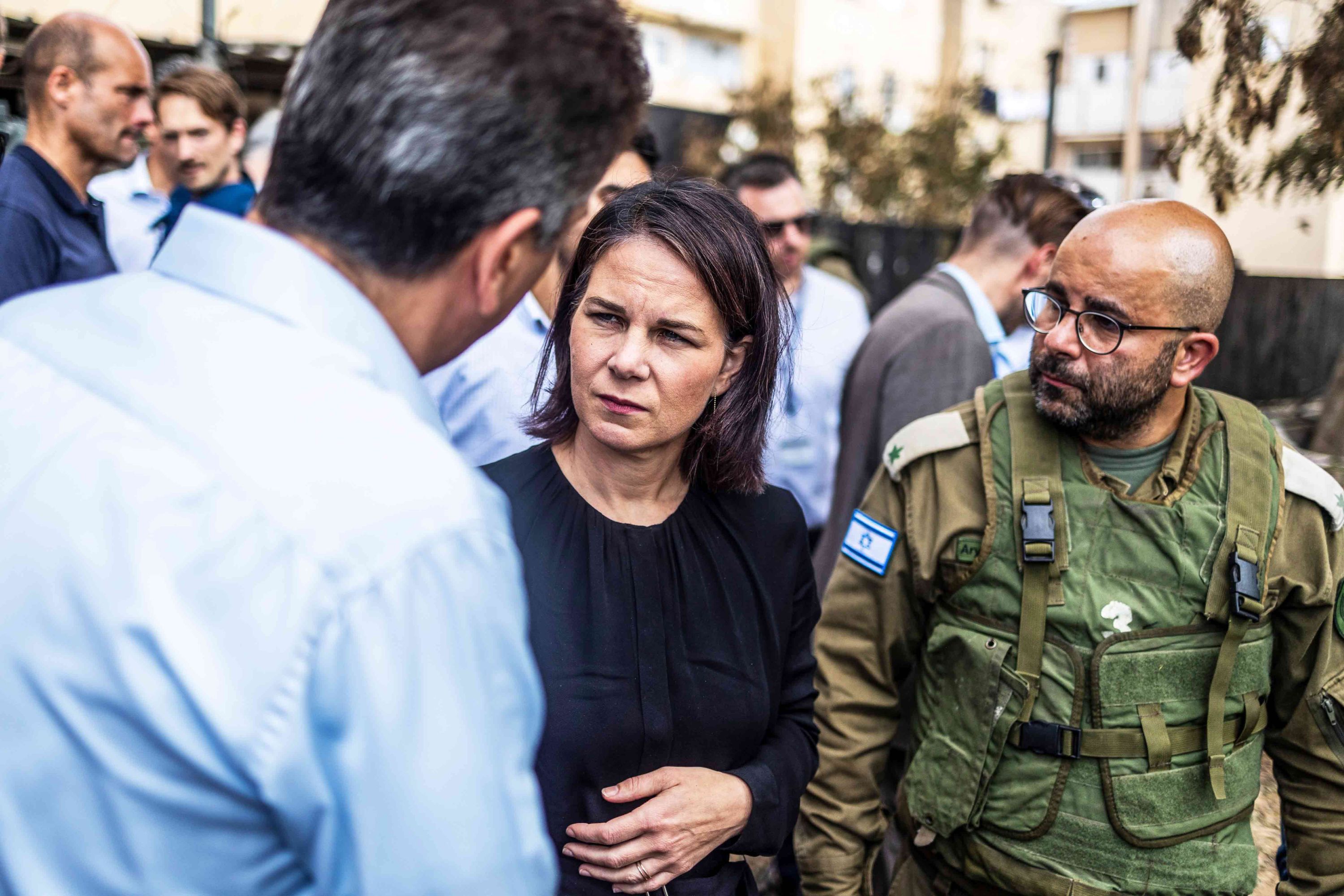 Baerbock travels to Israel in solidarity Baerbock travels to Israel in solidarity