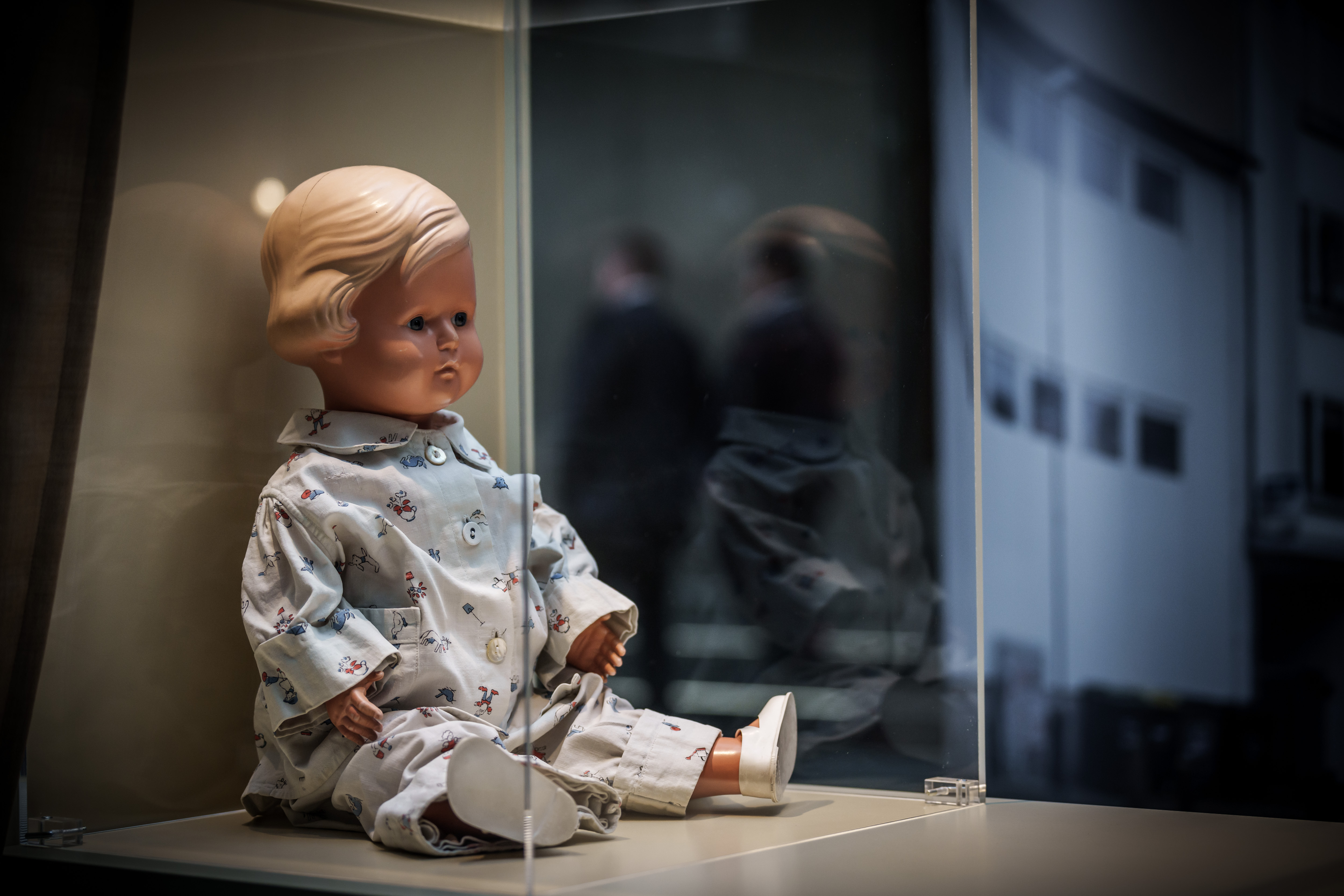 “Sixteen Objects” exhibition to mark Holocaust Remembrance Day in Berlin