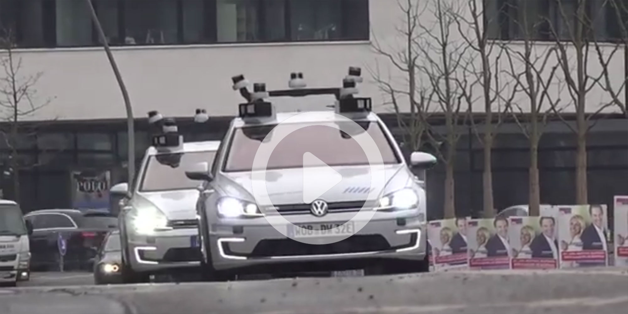 German Auto Bot VW testet autonomes Fahren