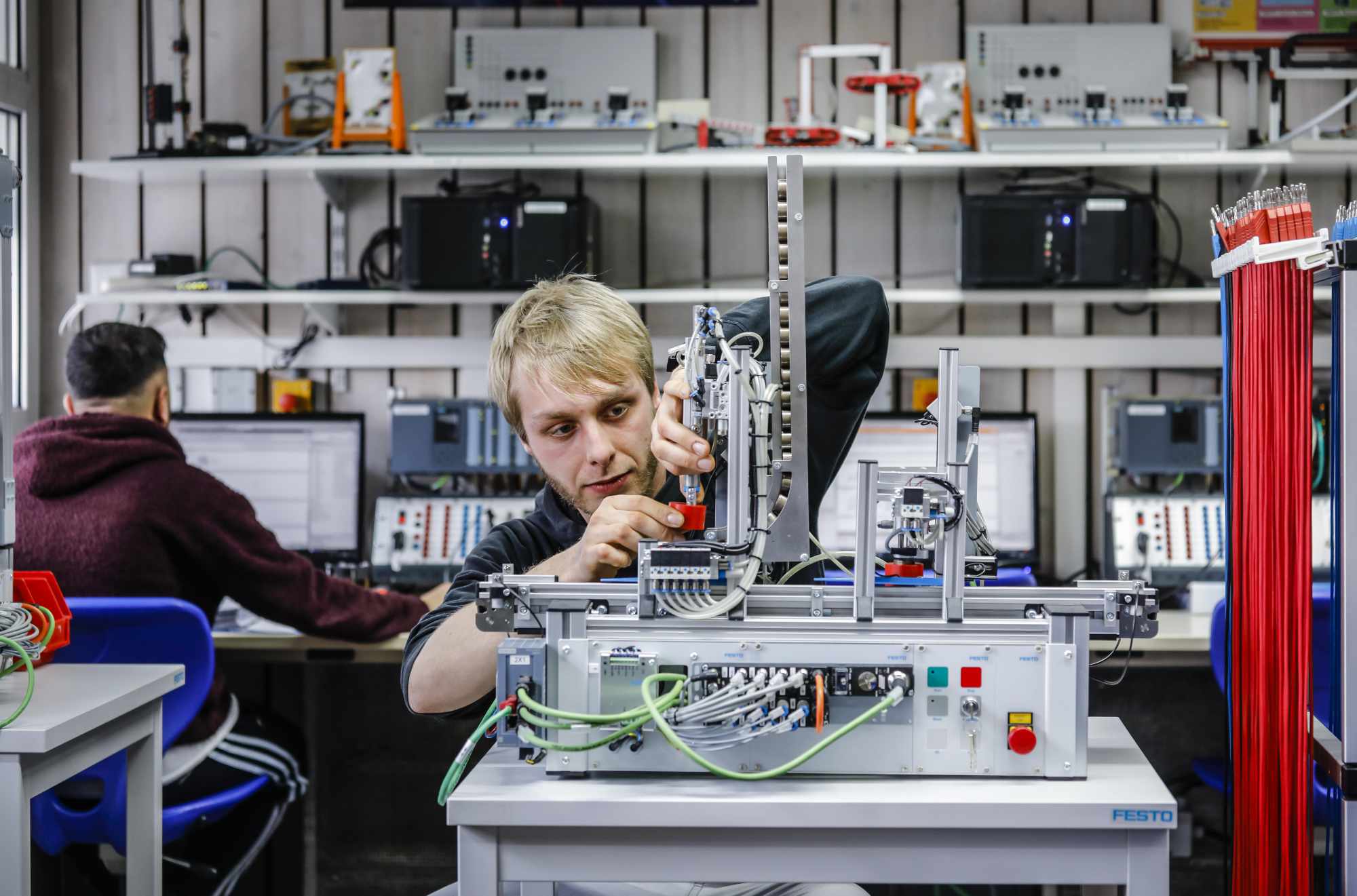 How Germany s Dual Vocational Training System Works how-germany-s-dual-vocational-training-system-works