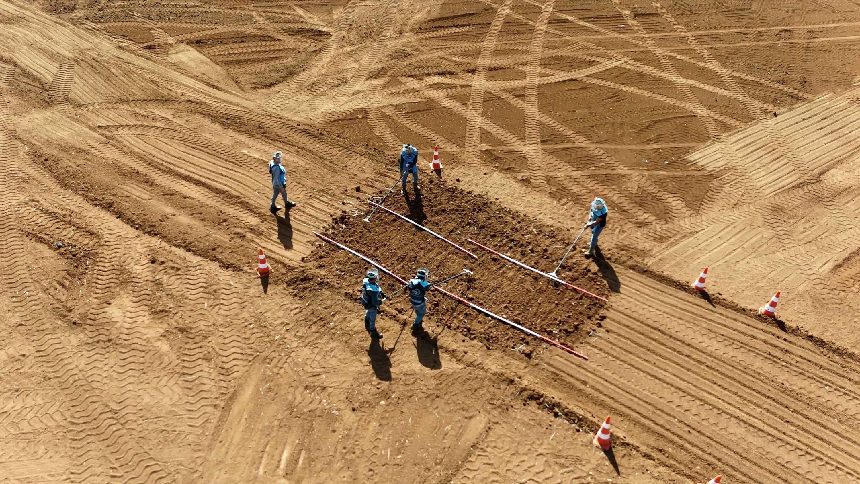 Leben inmitten nicht explodierter Kampfmittel