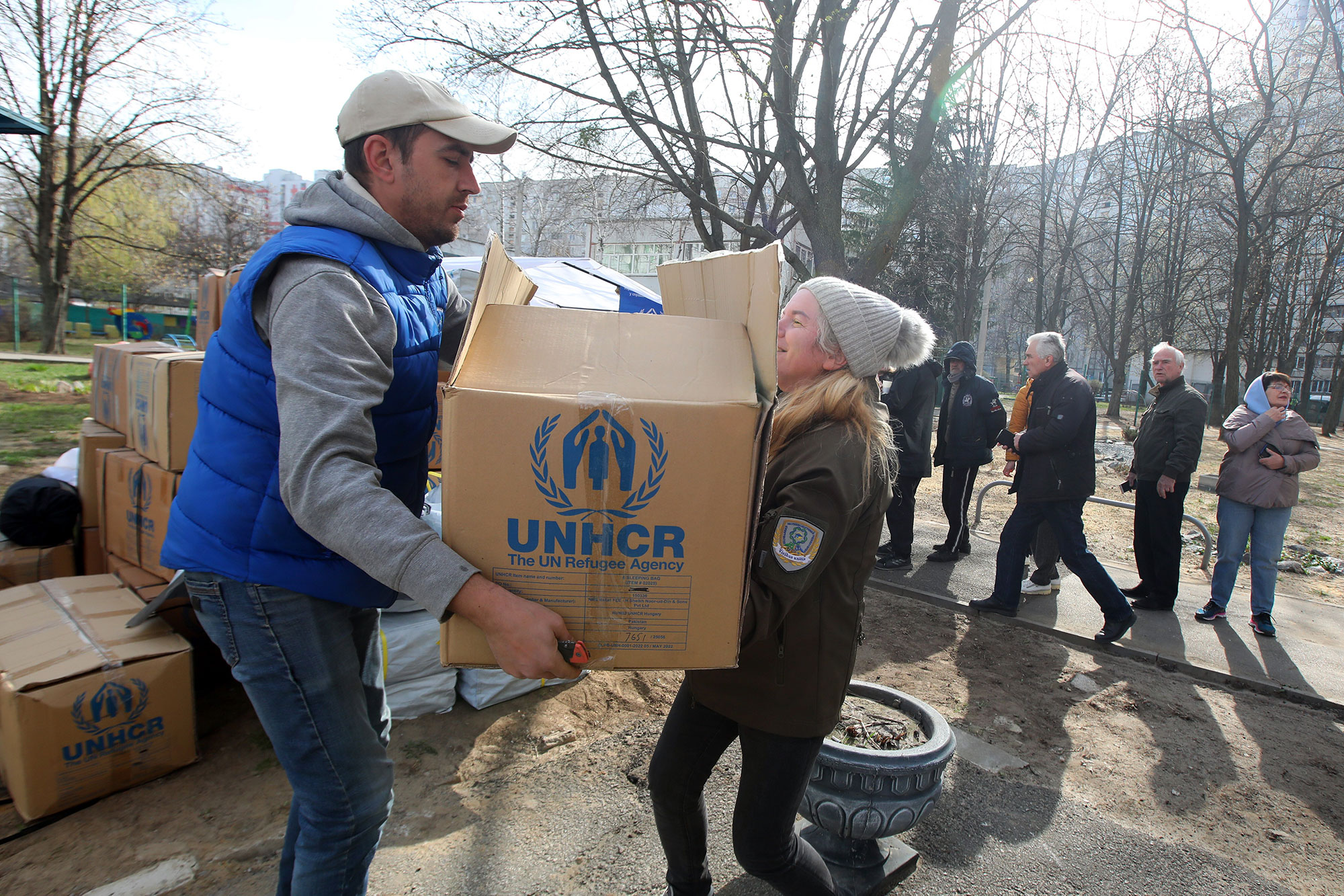 Różnorodne formy pomocy dla uchodźców