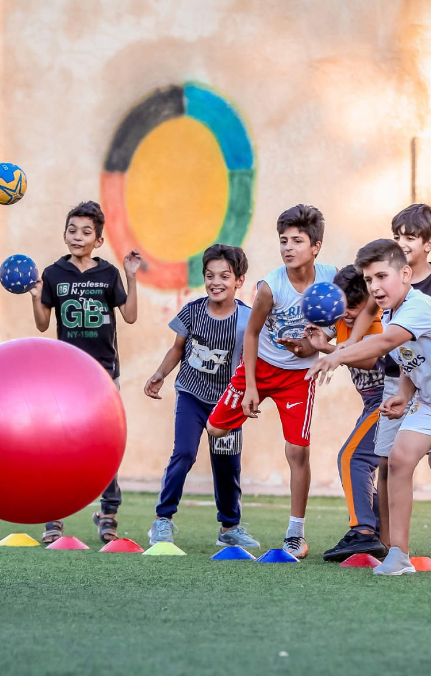 Jordanische Jugendliche beim Handballtraining 