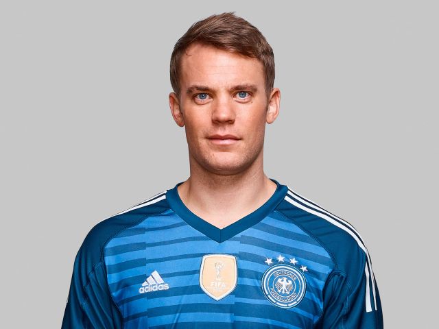 Manuel Neuer steht für Deutschland im Tor.