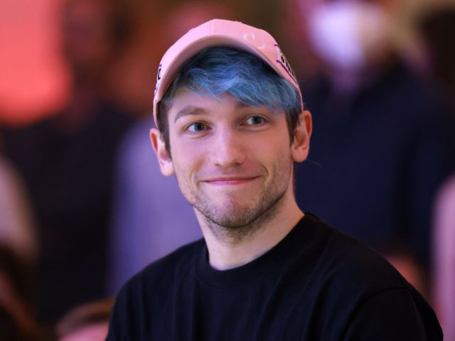 Begann mit Musikvideos, äußert sich aber auch politisch: Influencer Rezo.