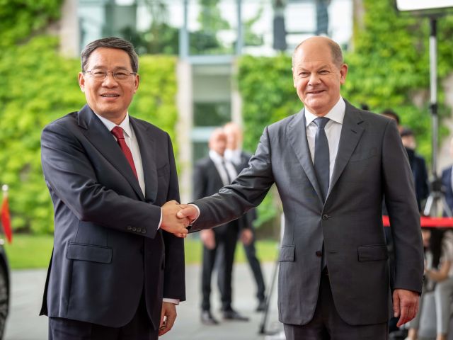 Bundeskanzler Scholz in China 2022 mit Ministerpräsident Li Qiang