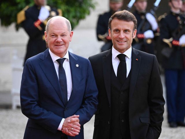Frankreichs Präsident Macron und Bundeskanzler Scholz