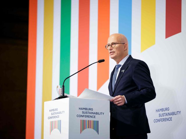 Hamburgs Bürgermeister Peter Tschentscher bei der HSC 2024 
