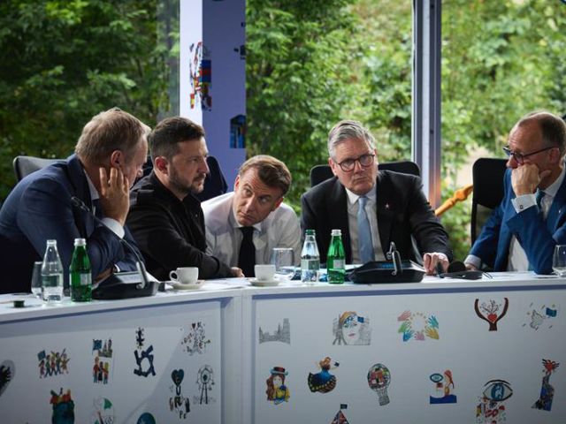 In Tirana telefonierten die Staats- und Regierungschefs Tusk, Selenskyj, Macron, Starmer und Merz mit US-Präsident Trump zu den aktuellen Gesprächen zwischen russischen und ukrainischen Unterhändlern in Istanbul. 