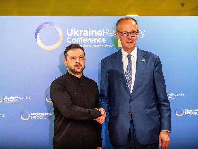 Ukraines Präsident Wolodymyr Selenskyj und Bundeskanzler Friedrich Merz 