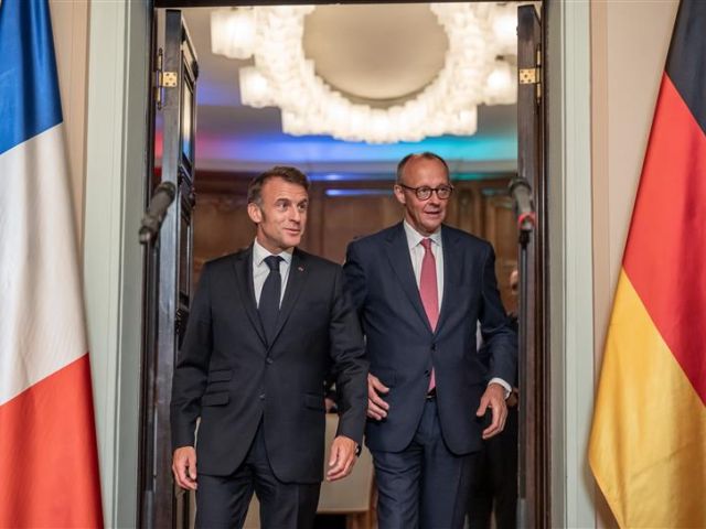 Emmanuel Macron und Friedrich Merz in Berlin 