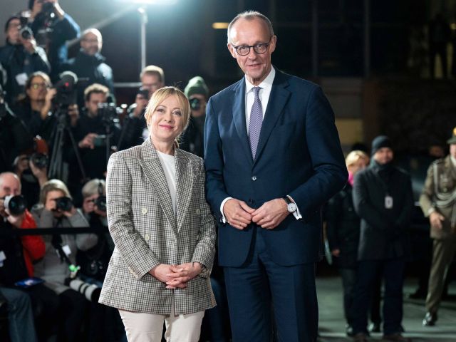 Giorgia Meloni und Friedrich Merz bei ihrem Treffen in Berlin im Dezember 2025