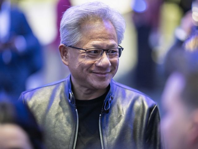 Nvidia-Chef Jensen Huang wird zum Investitionsgipfel in Berlin erwartet. (Archivbild)