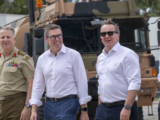 Pat Conroy, Verteidigungsindustrieminister Australiens, und Bundesverteidigungsminister Boris Pistorius in Brisbane