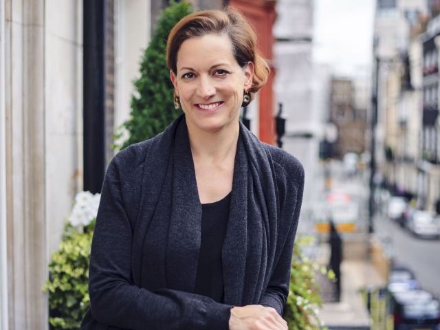 Anne Applebaum erhält den Friedenspreis 2024.