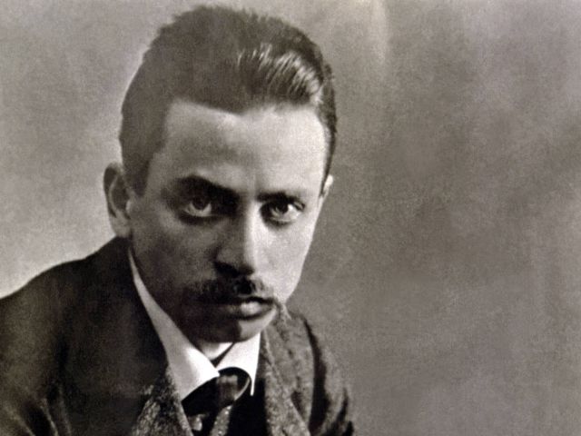 Rainer Maria Rilke, hier vermutlich 1906, gilt bis heute als einer der größten deutschsprachigen Dichter. 