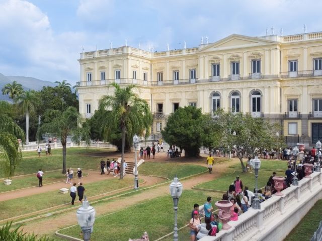 Das Museum mit der nach dem Brand renovierten Fassade