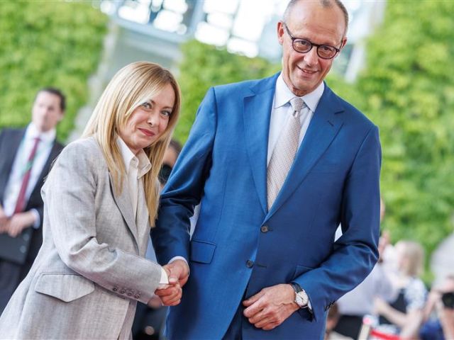 Bundeskanzler Merz empfängt Italiens Ministerpräsidentin Meloni zum europäischen Spitzentreffen der E5-Gruppe in Berlin.