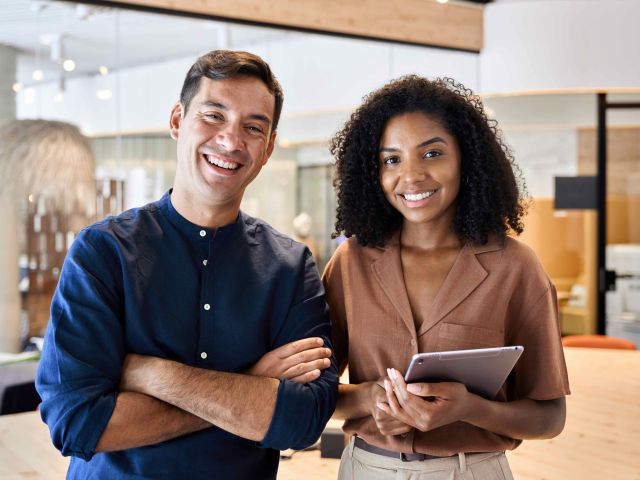 Menschen mit Einwanderungsgeschichte füllen Lücken in Engpassberufen.