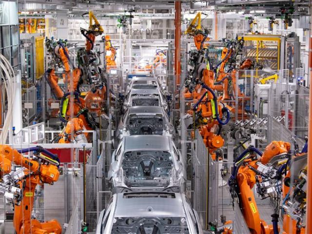 Deutsche Schlüsselindustrie: Automobilbau 
