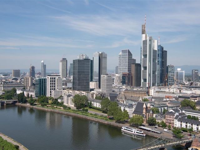 Blick auf die Mainmetropole Frankfurt 