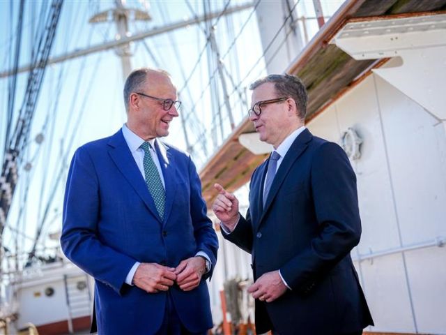 Friedrich Merz (l.) und Finnlands Ministerpräsident Petteri Orpo 