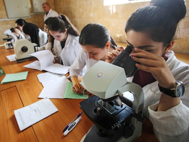 Zukunftspotenzial: Biologie-Studenten in Russland