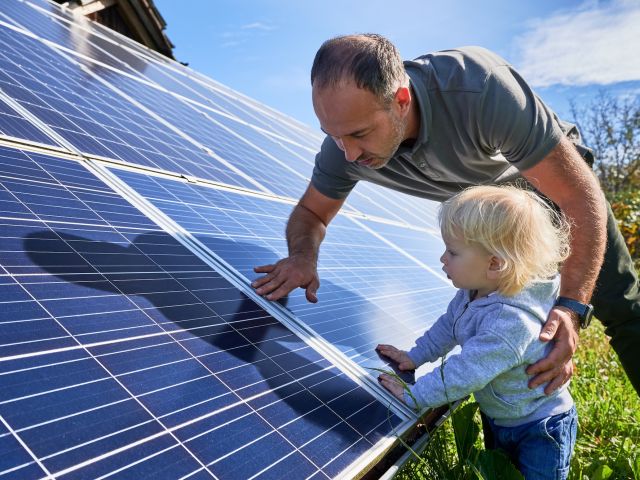 Private Haushalte in Deutschland investieren in den Klimaschutz. 