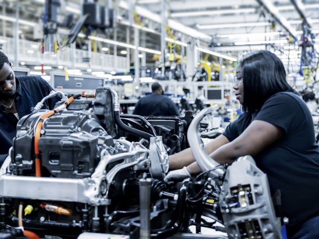 Mercedes-Benz betreibt ein großes Werk in Tuscaloosa (Alabama) und will auch künftig massiv in den USA investieren. 