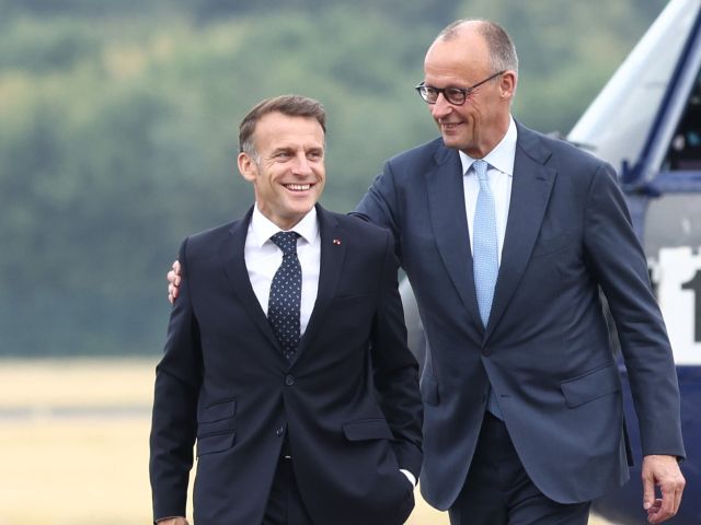 Friedrich Merz (r.) und Emmanuel Macron