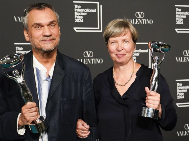 Michael Hofmann und Jenny Erpenbeck mit dem Booker-Preis 
