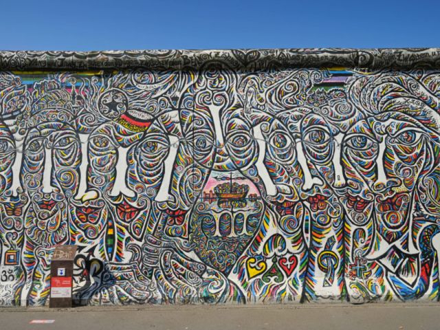 East Side Gallery in Berlin – die bemalte Mauer