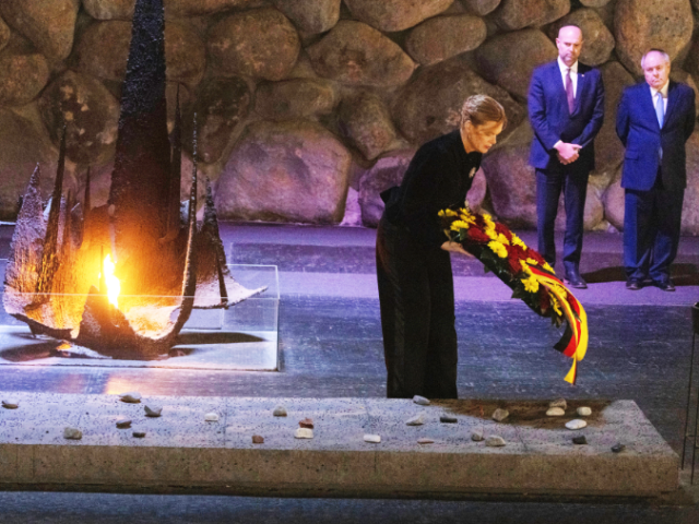 Bundestagspräsidentin Julia Klöckner in der Holocaust-Gedenkstätte Yad Vashem