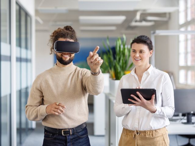 Künstliche Intelligenz zählt zu den Top-Themen der deutschen Wirtschaft. 
