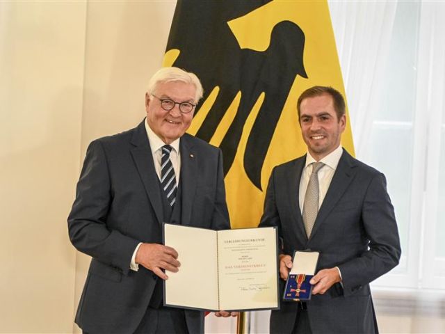 Frank-Walter Steinmeier (l.) und Philipp Lahm 
